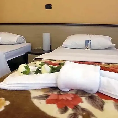 Hotel The Two Hearts 3*