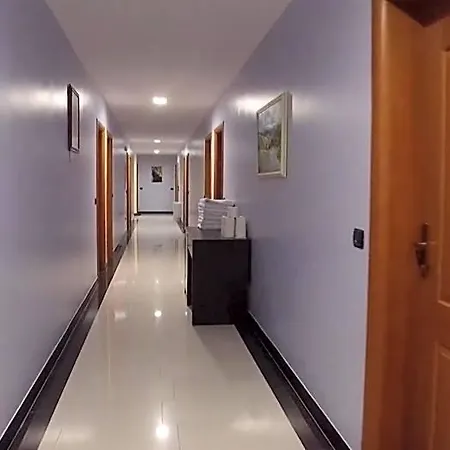 Hotel The Two Hearts